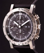TEMPTION CHRONOGRAPH CLASSIC (MONOCHROME, RED & BLUE ACCENTS)